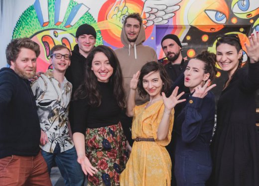 Jam Circle: The circle stays open