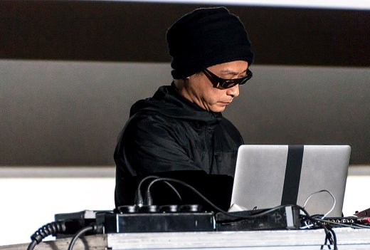 Album of the Week: Ryoji Ikeda – ultratronics